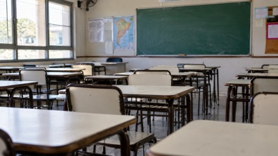 Provincia advirti&oacute; que podr&iacute;a descontar los d&iacute;as de paro a docentes de gremios que no tienen validaci&oacute;n legal
