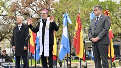 Alak inaugur&oacute; la nueva Plaza Espa&ntilde;a de La Plata: c&oacute;mo qued&oacute; tras una renovaci&oacute;n total