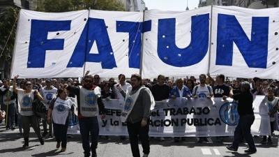 Universidades p&uacute;blicas: anunciaron cuatro paros nacionales que afectar&aacute;n a la UNLP