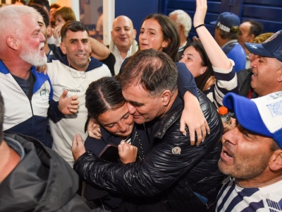 Carlos Anacleto: "Hay que pacificar el club y empezar a pagar los sueldos que se deben"