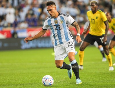 Con un Messi decisivo Argentina goleó a Jamaica y va por el récord de Italia
