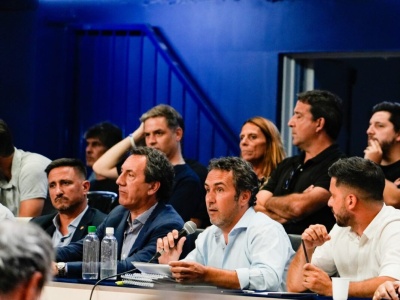 Renunció el tesorero de Gimnasia y podría haber más salidas