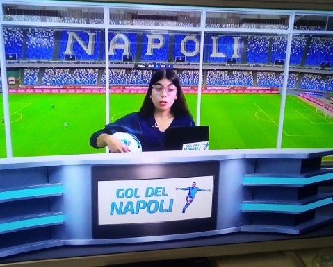 "¡Triunfé!": la joven platense más fanática de Maradona conmovió a Nápoles con una anécdota y ahora trabaja en Italia