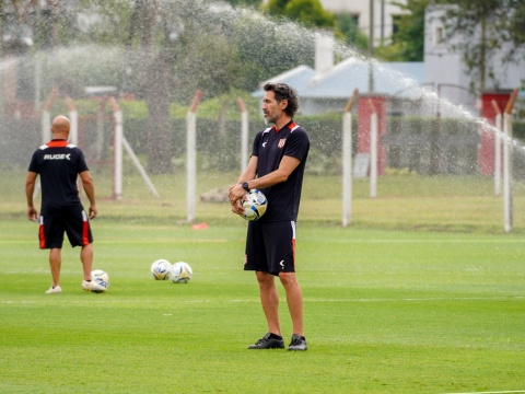 Eduardo Dom&iacute;nguez se va de Estudiantes