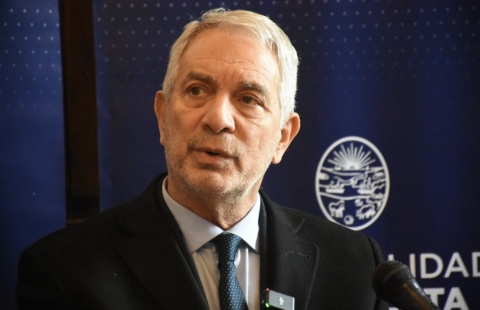 Alak asume la presidencia del PJ La Plata: se comprometi&oacute; a mantener la unidad