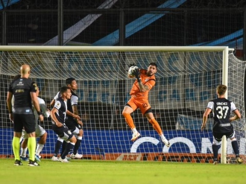 EN VIVO: Por Copa Argentina el Lobo iguala 0 a 0 con Atlético Tucumán en el estadio de Colón