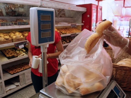 Los panaderos cerraron su paritaria 2022 con un aumento del 102% y podría haber un traslado en los precios