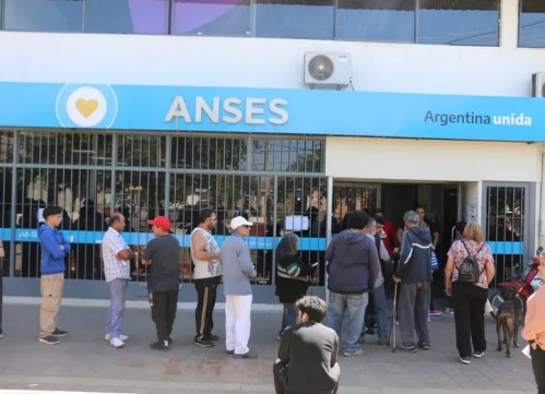ANSES informó que más de 500 mil personas ya se anotaron en el Refuerzo Alimentario de 45 mil pesos