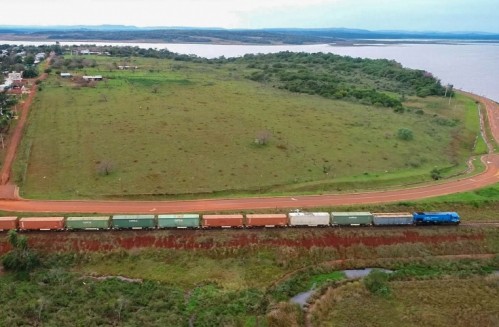 Volvió a funcionar el servicio de trenes de cargas entre Argentina y Paraguay tras 7 años: cómo queda el recorrido completo