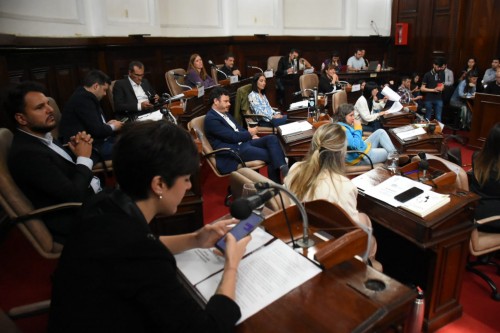 Un proyecto busca que los funcionarios municipales de La Plata tengan una capacitación obligatoria en Derechos Humanos