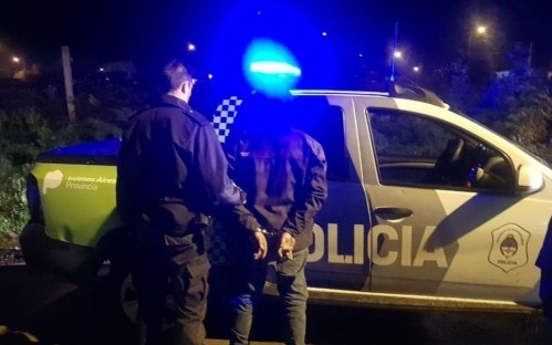Se enteró que su hijo se dedicaba a robar en La Plata y lo entregó a la policía