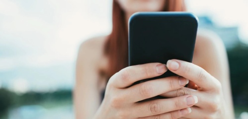 "Qué bronca hablar con vos": recibió el reproche de su amiga por desactivar el "visto" y se hizo viral