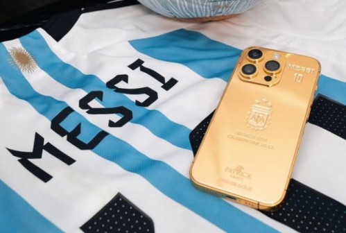 ¡Un lujo! Lionel Messi encargó 35 iphones bañados en oro como regalo para sus compañeros Campeones del Mundo
