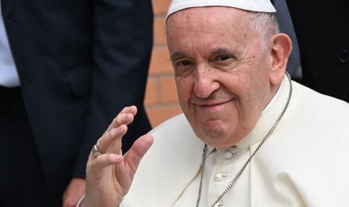 "Les agradezco el esfuerzo para construir una sociedad más humana": el Papa Francisco homenajeó a las mujeres en su día