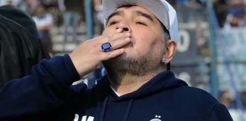 El inesperado gesto de la familia de Maradona con un referente de Gimnasia