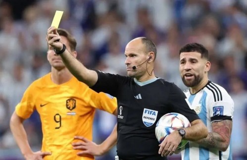No más amarillas: Antonio Mateu Lahoz no seguirá en el Mundial de Qatar 2022