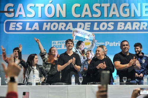 Gastón Castagneto: "Queremos volver a poner la política a disposición de los platenses que día a día se levantan a laburar"