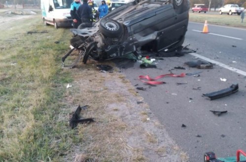Falleció una persona tras un terrible vuelco en la Autovía 2 a la altura de La Plata