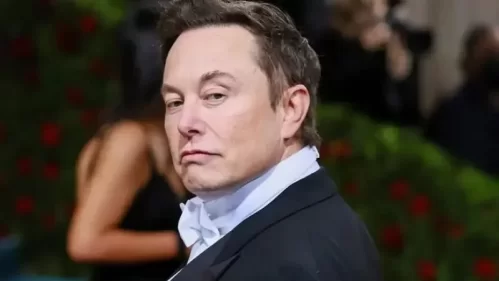 Elon Musk decidió devolverle el verificado a algunos usuarios y los famosos lo manifestaron en Twitter