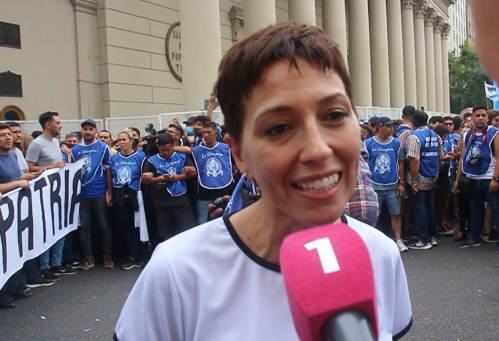 Mayra Mendoza: "El FMI le dio plata a Macri para su campaña, no para los argentinos"