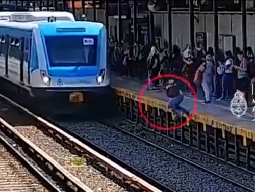 Una mujer trató de quitarse la vida en el Tren Sarmiento: milagrosamente fue rescatada