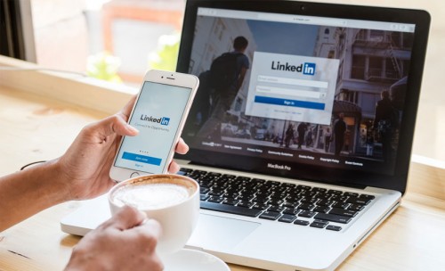 LinkedIn en alerta por perfiles falsos y estafas informáticas