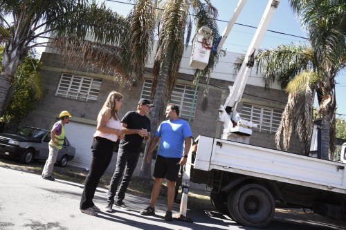 Garro estuvo en el seguimiento de la colocación de más de 200 luces LED y cámaras de seguridad en Altos de San Lorenzo