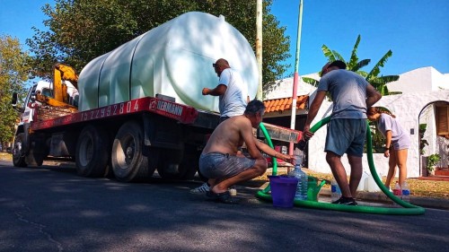 Escasez de agua en La Plata y Berisso: por dónde pasarán los camiones cisterna de ABSA este sábado