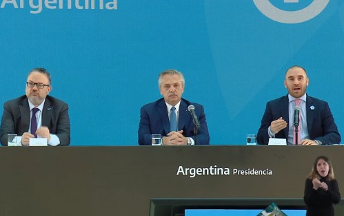 Alberto Fernández anunció la flexibilización del cepo para petroleras y Guzmán ratificó la baja de los subsidios tarifarios
