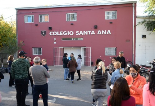 "Fueron cómplices": la increíble forma en que los padres del Colegio Santa Ana de La Plata se enteraron del supuesto abuso