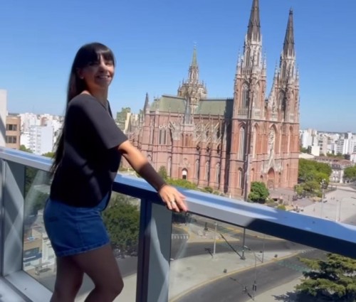 "No es turística pero tiene de todo": una instagramer hizo un vídeo recomendando visitar La Plata y generó polémica