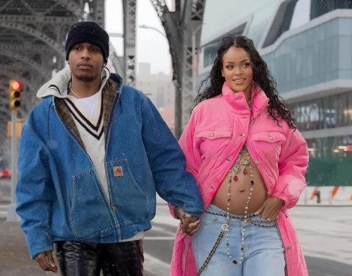 Rihanna anunció su embarazo junto a Asap Rocky