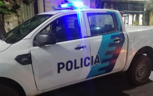 Dos chicas golpearon a otra para robarle en La Plata y el padre de la víctima las reconoció por "ser del barrio"