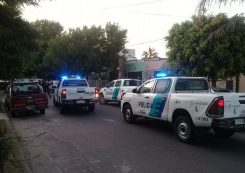"Nadie hasta ahora dijo estar en contra": vecinos de El Mondongo apuran la compra de armas ante los últimos robos