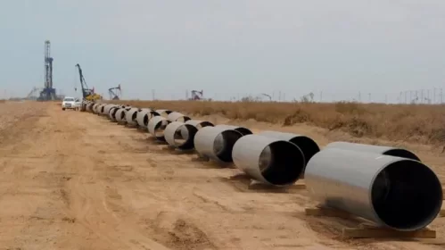 Despachan los primeros caños para la construcción del Gasoducto Néstor Kirchner