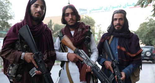 La ONU quiere evitar el colapso económico en Afganistán y apuesta al diálogo con los talibanes