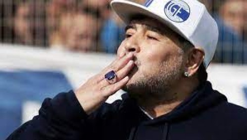 Los hijos de Diego Maradona se juntaron para recibir las joyas de su papá pero todo terminó mal