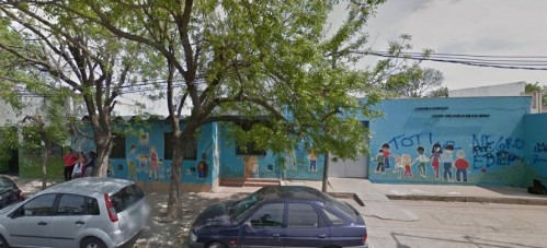 Saquearon una escuela en un barrio platense