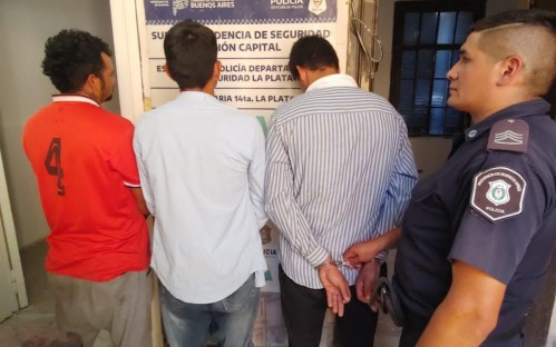 Alerta y tensión en Melchor Romero por el intento de toma de terrenos: detuvieron a tres personas