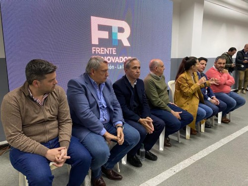 El Frente Renovador realizó un encuentro militante en La Plata con la presencia de referentes nacionales
