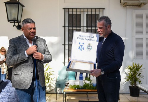 Gimnasia anunció la creación de su Club de Campo y recibió la felicitación del presidente de AFA
