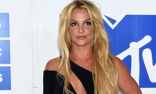 Britney Spears confirmó su regreso a la música y anunció una nueva canción