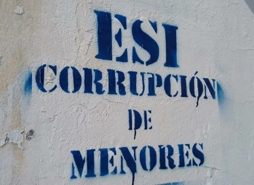 El INADI repudió la vandalización de las escuelas de La Plata con mensajes en contra de la ESI