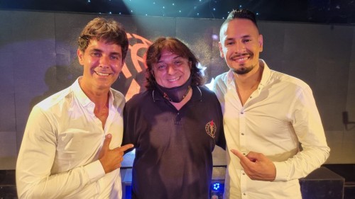 Tapari y Mariano Martínez grabaron un video secreto en el Teatro Victoria de Mar del Plata