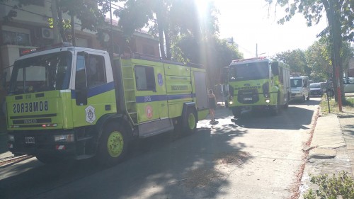 Un incendio destruyó una vivienda de La Plata