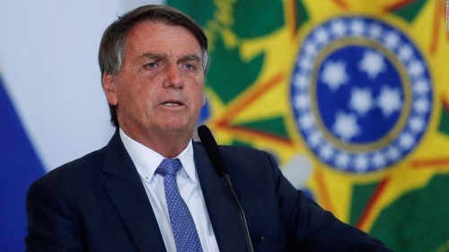 Bolsonaro se habló sobre el atentado contra Cristina Kirchner: “Gracias a Dios el agresor no sabía manejar el arma”