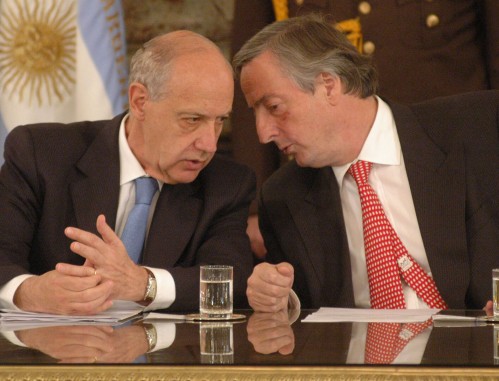 Radiografía del acuerdo con el FMI: reeditar el plan Kirchner-Lavagna 2003 con dos salvedades muy importantes y otro contexto