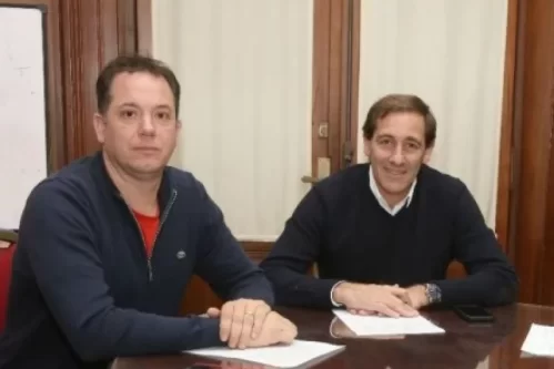 Garro cerró con Alfano 51% de aumento para los municipales de La Plata