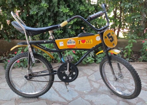"La rara bicicleta", la historia del bicicletero de La Loma que se animó a salir de lo común y causó furor