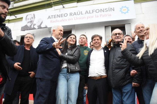 Kicillof inauguró el Ateneo Raúl Alfonsín en La Plata: “El radicalismo no está en la boleta de los que quieren exterminar”